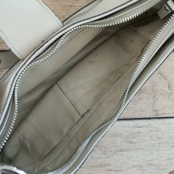 Beige structured baguette purse w silver hardware - Picture 6 of 6